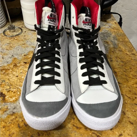 Nike Blazer Mid 77 size 7 - Picture 2 of 8